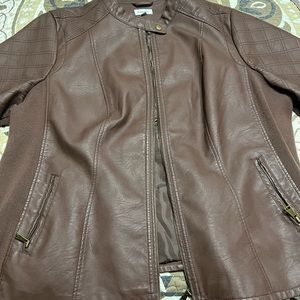 Leather jacket, barely worn, great shape, has stretch and not too heavy. 26/28